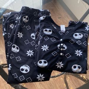 Medium Nightmare Before Christmas Sleepwear Set